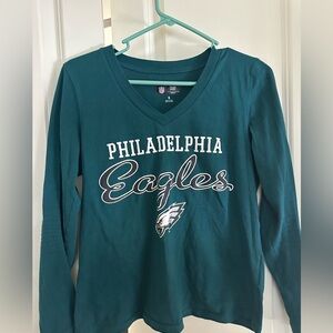 Philadelphia Eagles Blouse/ can fit medium